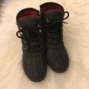 Tommy Hilfiger duck boots